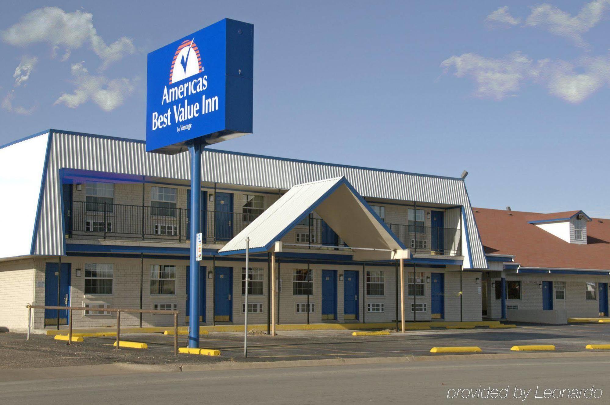 Delux Inn Cleburne Exterior foto